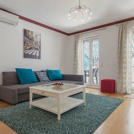 Lovelystay - Saldanha Valmor Terrace Apartamento *