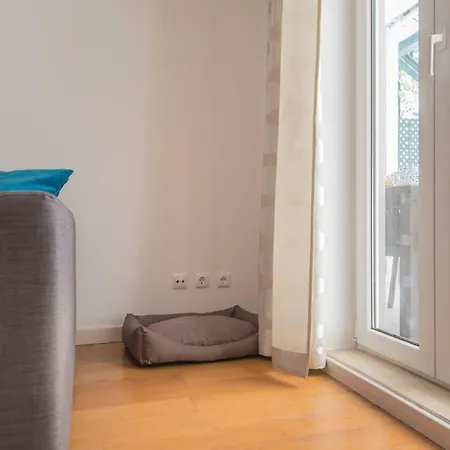 Lovelystay - Saldanha Valmor Terrace * Лісабон